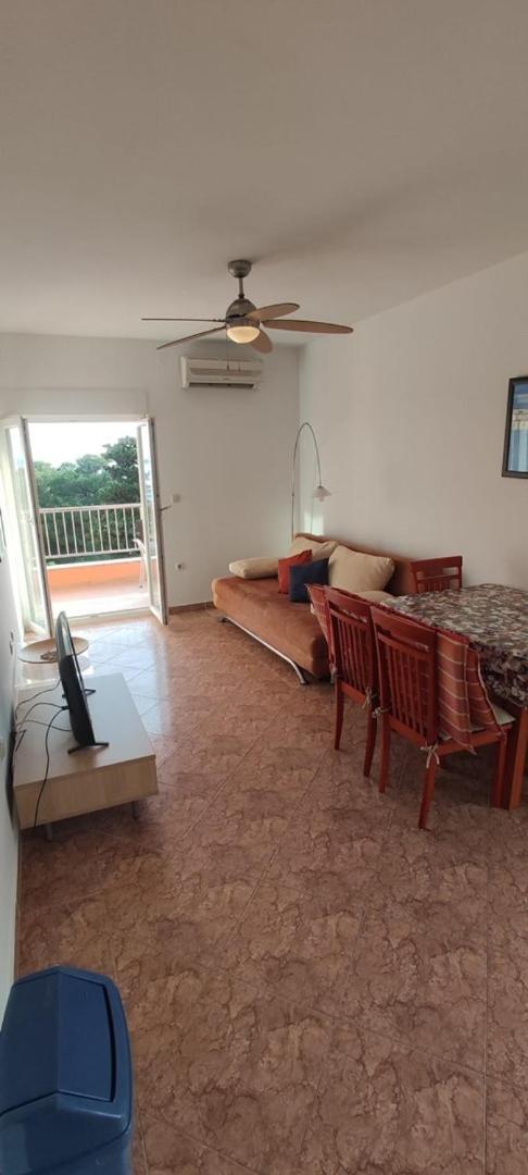 Apartment Visum Primošten Zewnętrze zdjęcie